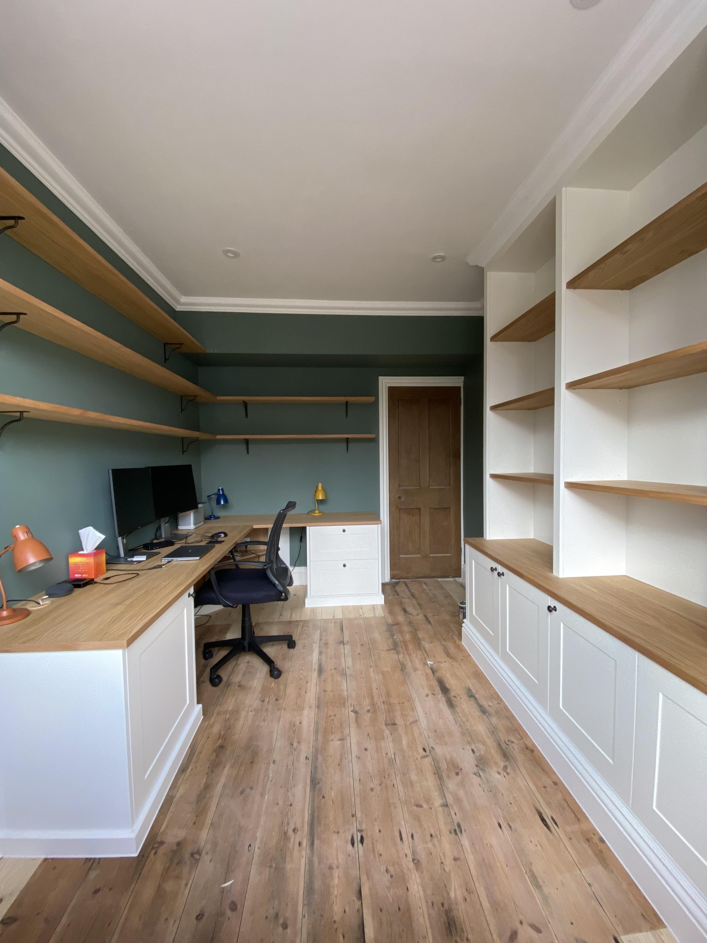 Bespoke fitted home offices in West Sussex