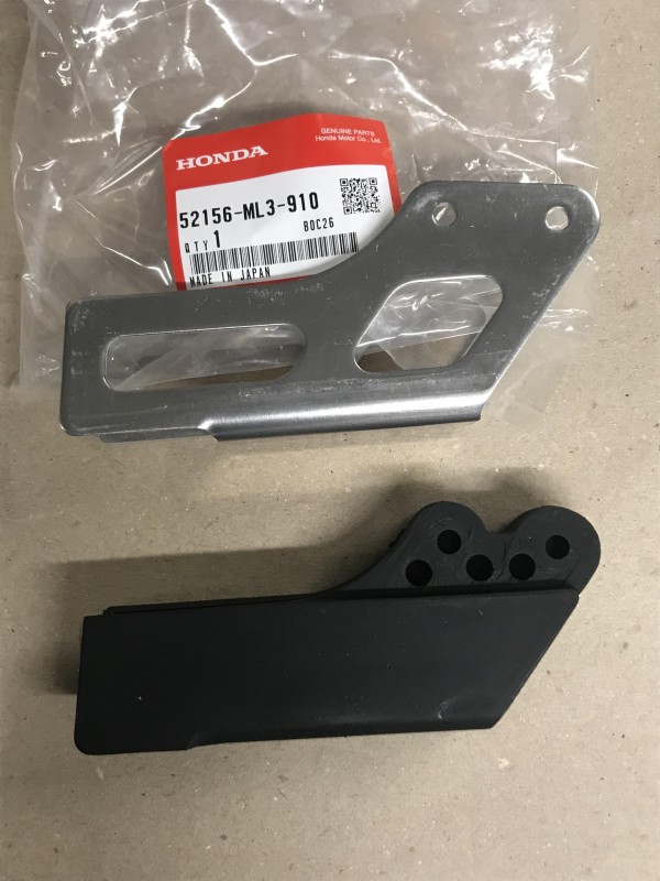 HONDA CR125 CR250 CR500 1990-04 Genuine Honda Rear Plate Bracket Chain Guide and UFO Rub Block