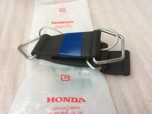 Honda CR125 1987-1997 CR250 1987-1996 CR500 1987-2001 Genuine Honda Tank Strap 17516-MAC-680