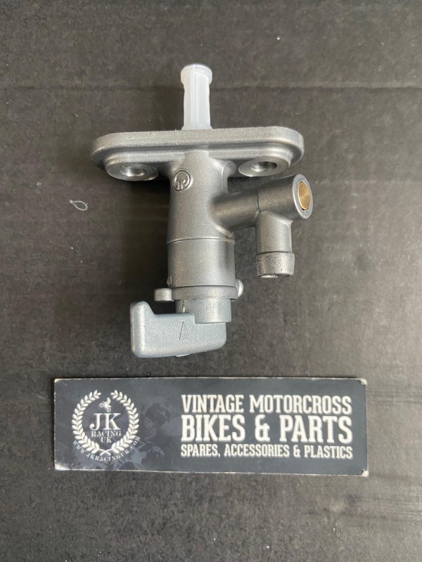 Yamaha YZ80 1980-85 YZ100 1977-83 YZ125 1974-84 YZ250 1977-85 YZ400 1977-79 YZ465 1980-81 YZ490 1982-85 Petrol Fuel Gas Tap