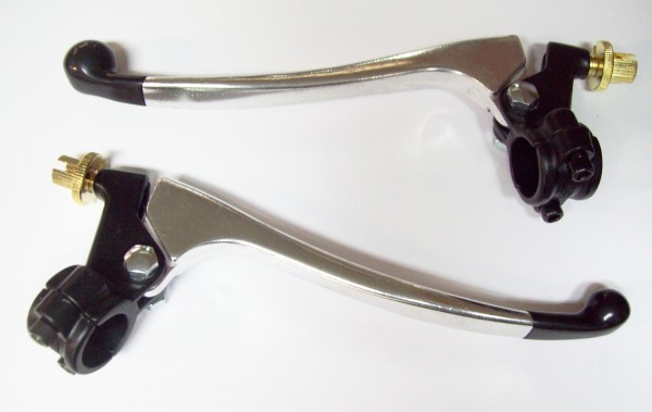 Yamaha YZ125 YZ250 YZ465 YZ490 1977-84 Clutch And Front Brake Perch and Lever Set